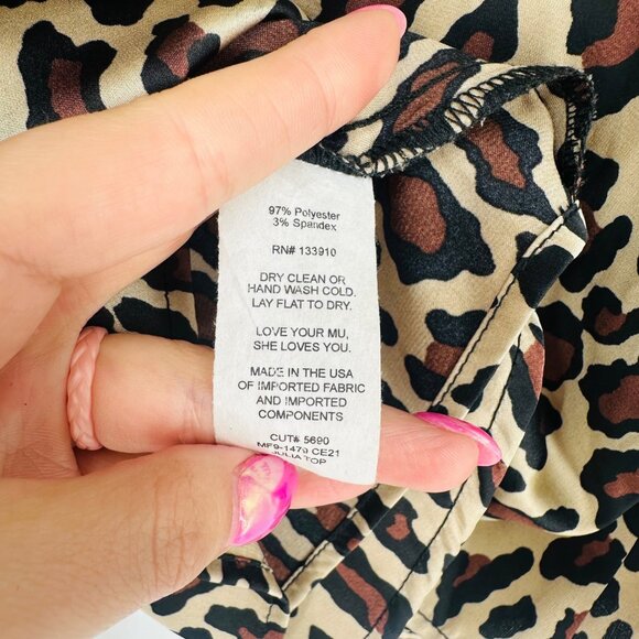 Show Me Your Mumu Julia Tank Top V-neck Silky Cheetah Print Adjustable Straps XS - Picture 5 of 5